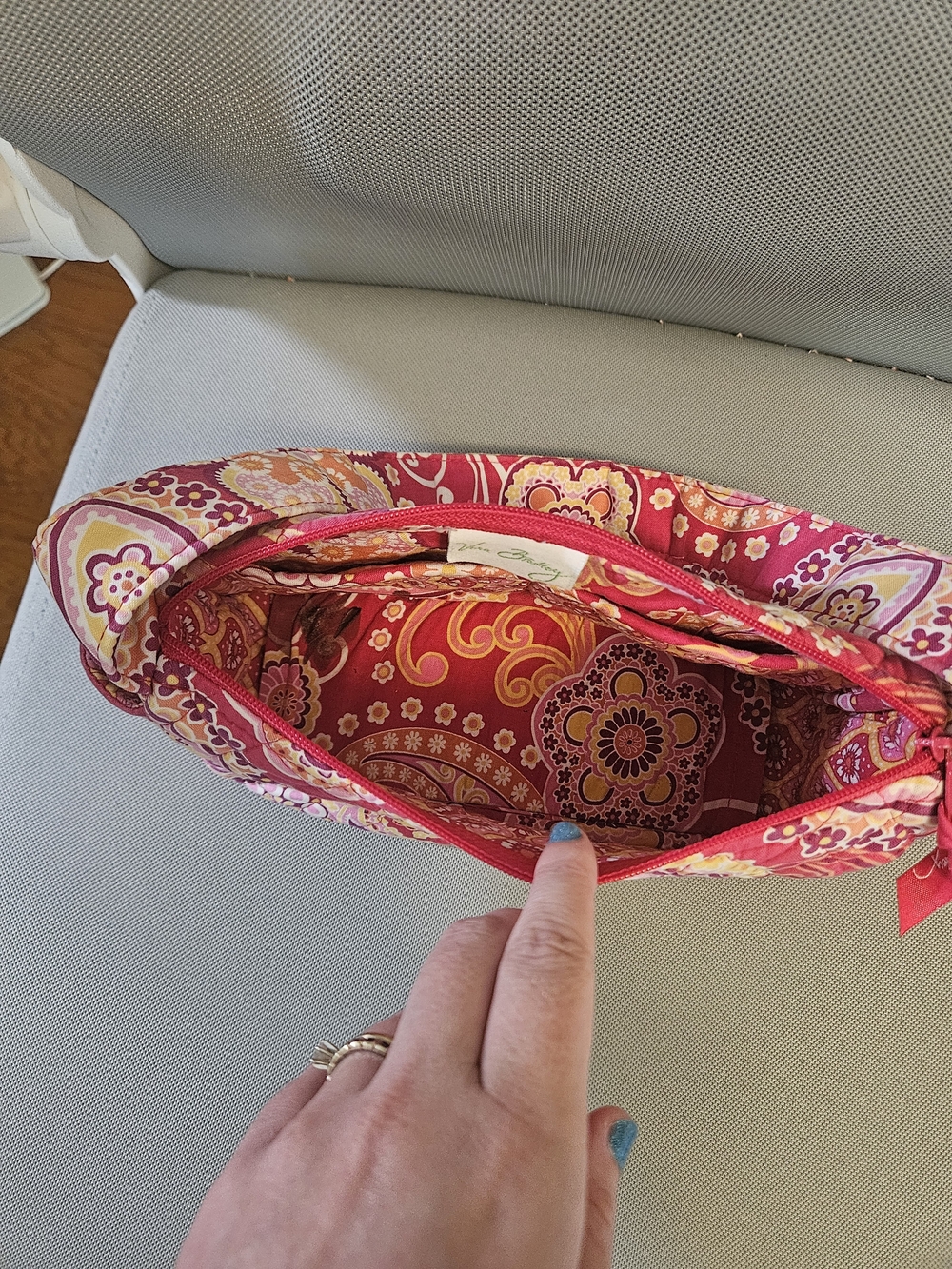 Vera Bradley Maggie Shoulder Bag with Matching Wallet In Raspberry Fizz - Picture 2 of 9
